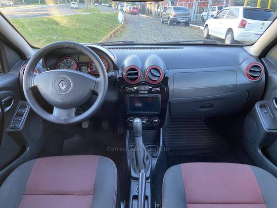 RENAULT SANDERO 1.6 STEPWAY 8V FLEX 4P MANUAL RENAULT SANDERO 1.6 STEPWAY 8V FLEX 4P MANUAL